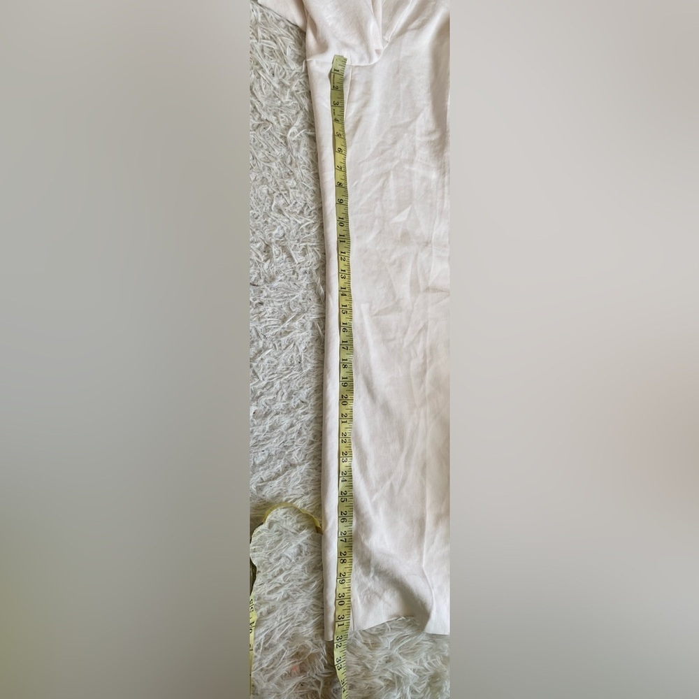 Aritzia The Effortless Pant™ Curve-Fit - Crepette™ - Picture 7 of 9